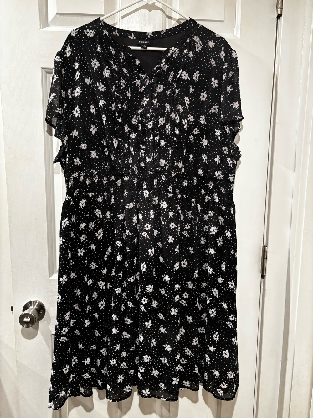 torrid Black and White Floral Dress